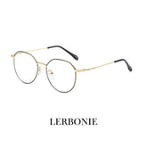 Essa é uma foto de armação de óculos, sendo um óculos exclusivo, a armacao óculos esta em oferta, aproveite esse óculos leitura para deixar seu visual mais estiloso. Essa é uma armação de oculos masculino e também armação de oculos de grau feminino, é considerado umas das armação de óculos de grau masculino mais vendidos.