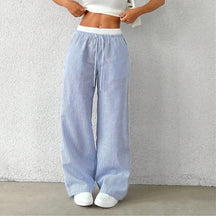Calça Feminina Listrada Perna Larga – Streetwear Elegante