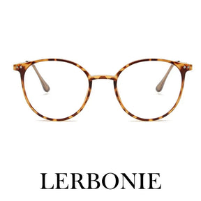 Essa é uma foto de armação de óculos, sendo um óculos exclusivo, a armacao óculos esta em oferta, aproveite esse óculos leitura para deixar seu visual mais estiloso. Essa é uma armação de oculos masculino e também armação de oculos de grau feminino, é considerado umas das armação de óculos de grau masculino mais vendidos.
