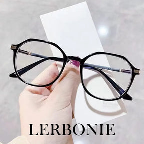 Essa é uma foto de armação de óculos, sendo um óculos exclusivo, a armacao óculos esta em oferta, aproveite esse óculos leitura para deixar seu visual mais estiloso. Essa é uma armação de oculos masculino e também armação de oculos de grau feminino, é considerado umas das armação de óculos de grau masculino mais vendidos.
