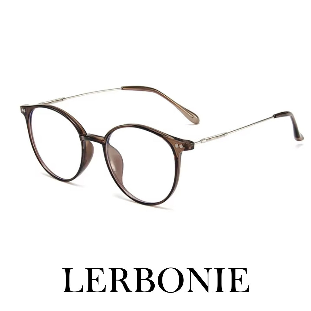 Essa é uma foto de armação de óculos, sendo um óculos exclusivo, a armacao óculos esta em oferta, aproveite esse óculos leitura para deixar seu visual mais estiloso. Essa é uma armação de oculos masculino e também armação de oculos de grau feminino, é considerado umas das armação de óculos de grau masculino mais vendidos.
