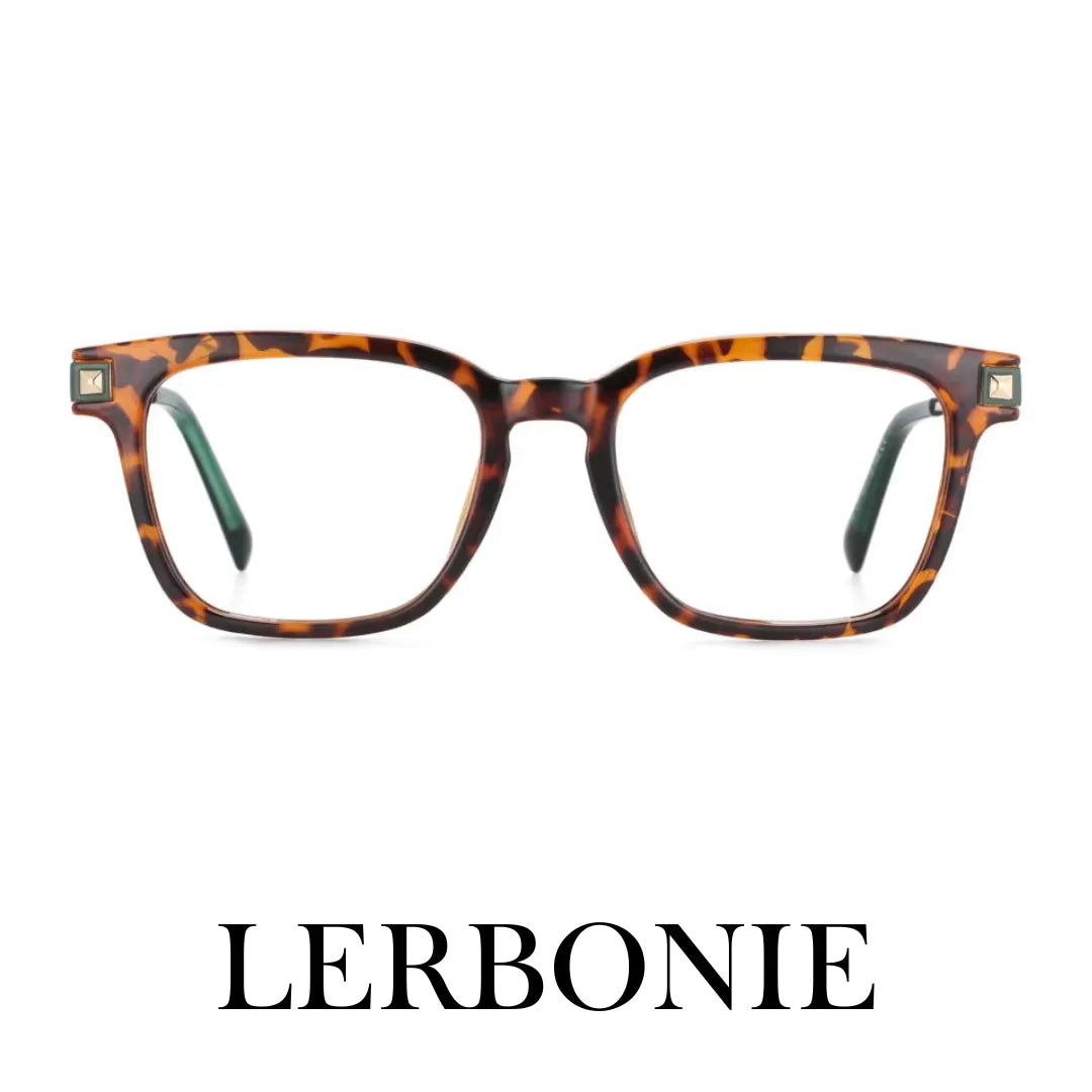 Essa é uma foto de armação de óculos, sendo um óculos exclusivo, a armacao óculos esta em oferta, aproveite esse óculos leitura para deixar seu visual mais estiloso. Essa é uma armação de oculos masculino e também armação de oculos de grau feminino, é considerado umas das armação de óculos de grau masculino mais vendidos.