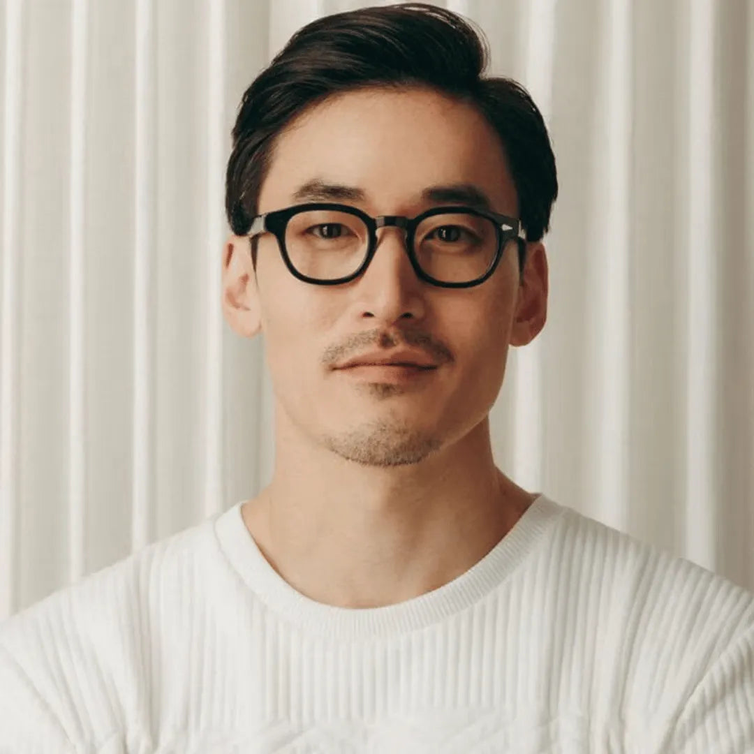 Essa é uma foto de armação de óculos, sendo um óculos exclusivo, a armacao óculos esta em oferta, aproveite esse óculos leitura para deixar seu visual mais estiloso. Essa é uma armação de oculos masculino e também armação de oculos de grau feminino, é considerado umas das armação de óculos de grau masculino mais vendidos.
