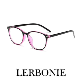 Essa é uma foto de armação de óculos, sendo um óculos exclusivo, a armacao óculos esta em oferta, aproveite esse óculos leitura para deixar seu visual mais estiloso. Essa é uma armação de oculos masculino e também armação de oculos de grau feminino, é considerado umas das armação de óculos de grau masculino mais vendidos.
