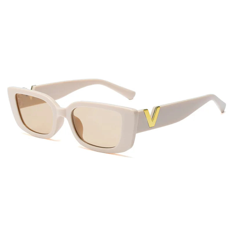 Encontre os melhores óculos de sol feminino 2024! Modelos: Óculos de sol feminino quadrados e Óculos de sol feminino redondos para todos os estilos. Compre agora e destaque-se com os mais novos designs de óculos de sol feminino. Com proteção uv 400.